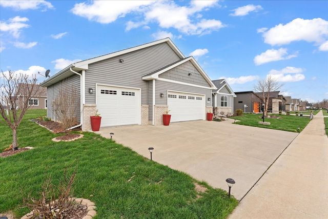 3503 S Deer Ridge Drive, Urbana, IL 61802