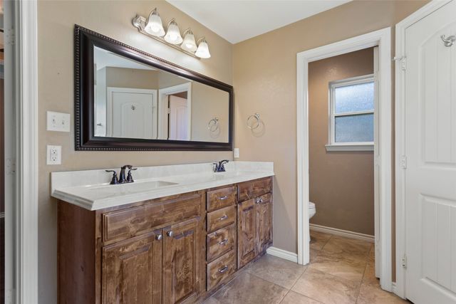 2312 Pittman Lane, Lindale, TX 75771