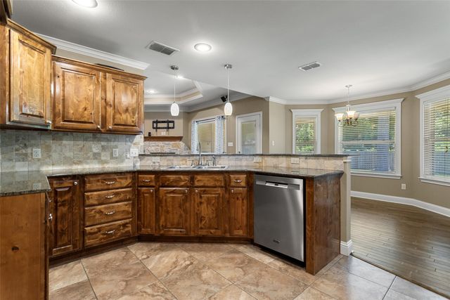 2312 Pittman Lane, Lindale, TX 75771
