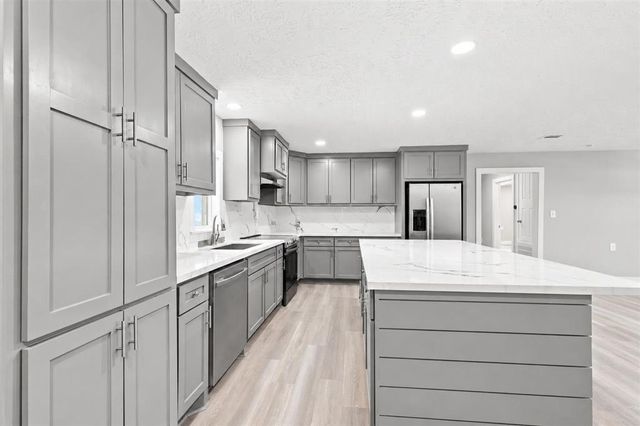 812 Alan Road, Lake Charles, LA 70607