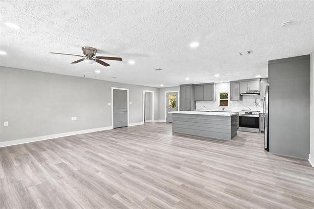 812 Alan Road, Lake Charles, LA 70607