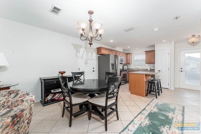 78 Bethpage Dr., Laguna Vista, TX 78578