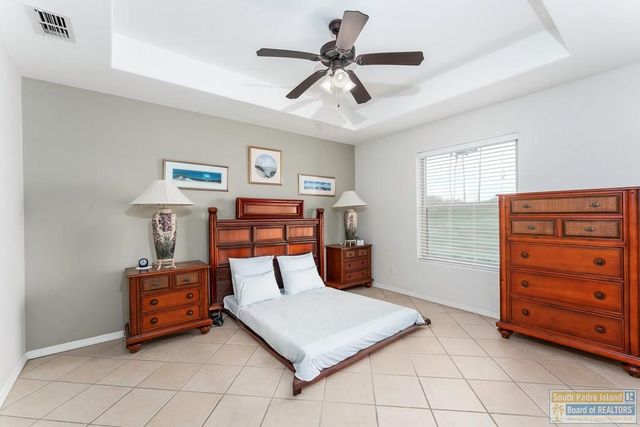 78 Bethpage Dr., Laguna Vista, TX 78578