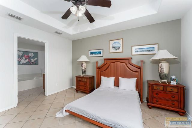 78 Bethpage Dr., Laguna Vista, TX 78578