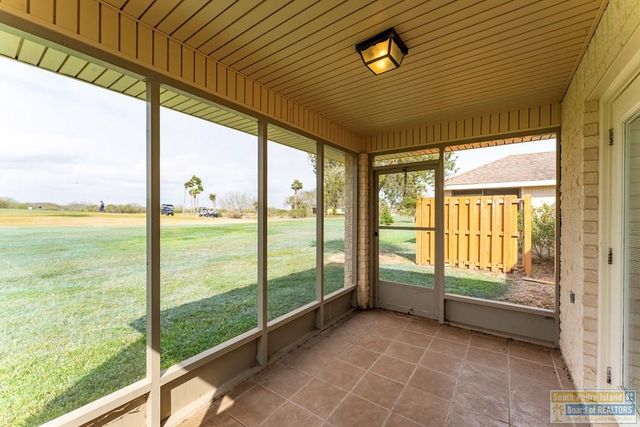 78 Bethpage Dr., Laguna Vista, TX 78578