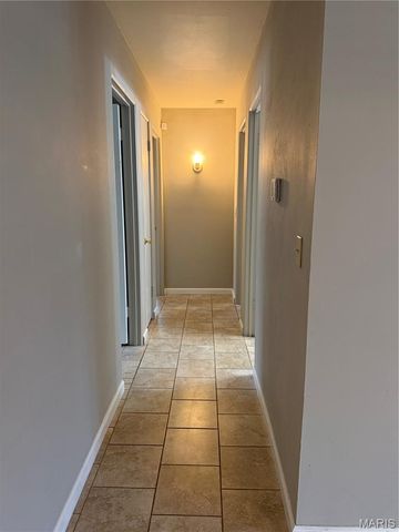 3160 Newgate Drive, Florissant, MO 63033
