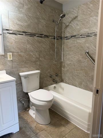 3160 Newgate Drive, Florissant, MO 63033