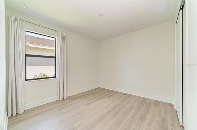 5290 BARNETT CIRCLE, Bradenton, FL 34211