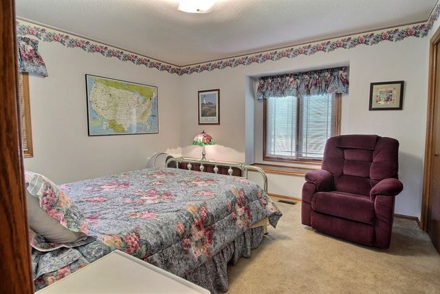 2634 Glacier DR, Wichita, KS 67215