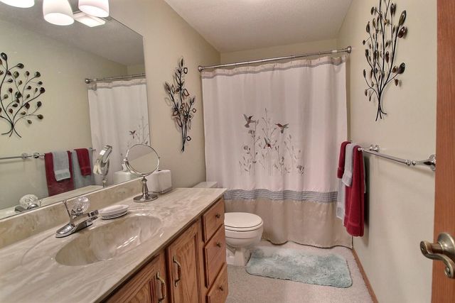 2634 Glacier DR, Wichita, KS 67215