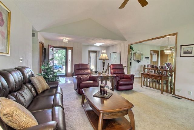 2634 Glacier DR, Wichita, KS 67215