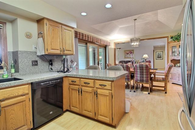 2634 Glacier DR, Wichita, KS 67215