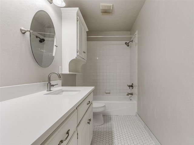 4116 Bristol Lane, Edmond, OK 73034