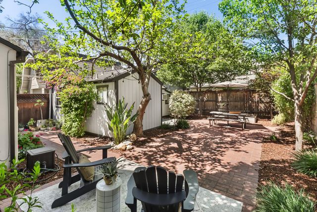 640 40th St, Sacramento, CA 95819