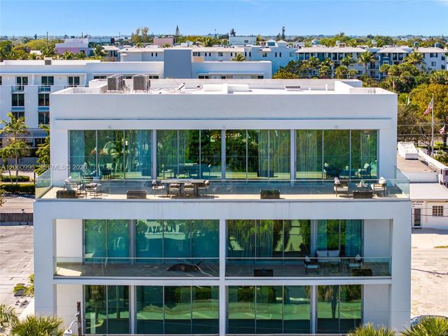 246 NE 6th Ave, Delray Beach, FL 33483
