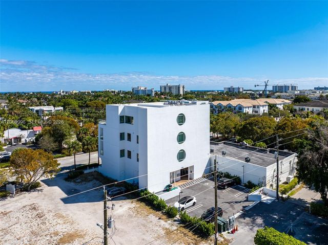 246 NE 6th Ave, Delray Beach, FL 33483