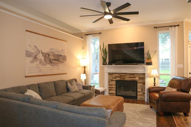 6129 Pebble Creek Drive, North Richland Hills, TX 76180