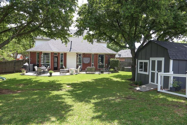 6129 Pebble Creek Drive, North Richland Hills, TX 76180