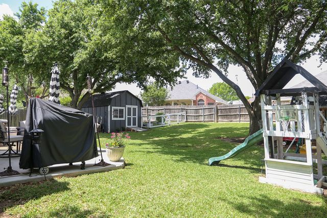 6129 Pebble Creek Drive, North Richland Hills, TX 76180