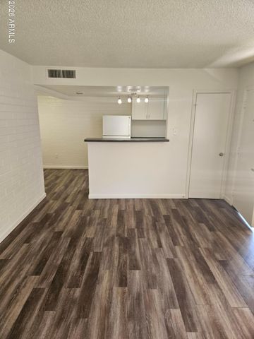 521 E Bethany Home Road, Phoenix, AZ 85012