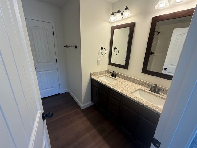 564 Adventure Isla Way, Campobello, SC 29322