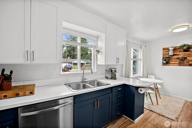 8033 E B Street, Tacoma, WA 98404