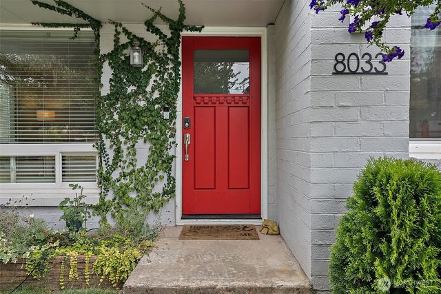 8033 E B Street, Tacoma, WA 98404