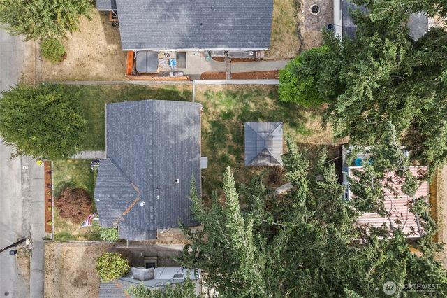 8033 E B Street, Tacoma, WA 98404