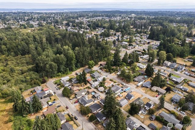 8033 E B Street, Tacoma, WA 98404