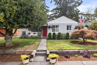 8033 E B Street, Tacoma, WA 98404