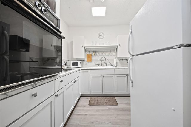 2700 Bellefontaine Street A27, Houston, TX 77025