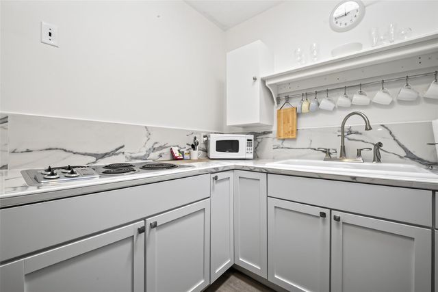 2700 Bellefontaine Street A27, Houston, TX 77025