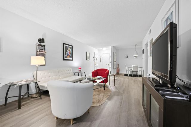 2700 Bellefontaine Street A27, Houston, TX 77025