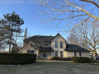 6464 DENTON, Troy, MI 48098