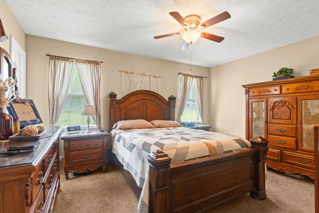 855 Ringgold Road, Lafayette, GA 30728