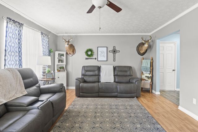 855 Ringgold Road, Lafayette, GA 30728