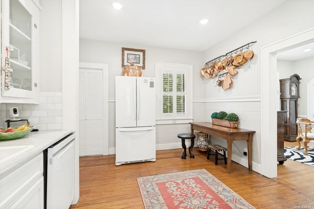 119 E EVERGREEN ST, Boerne, TX 78006