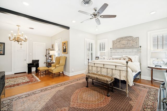 119 E EVERGREEN ST, Boerne, TX 78006