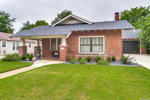 119 E EVERGREEN ST, Boerne, TX 78006