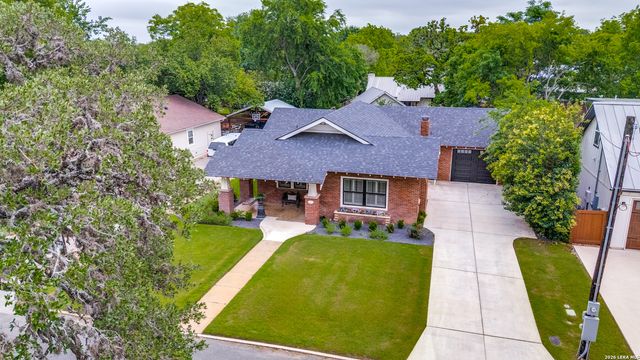 119 E EVERGREEN ST, Boerne, TX 78006