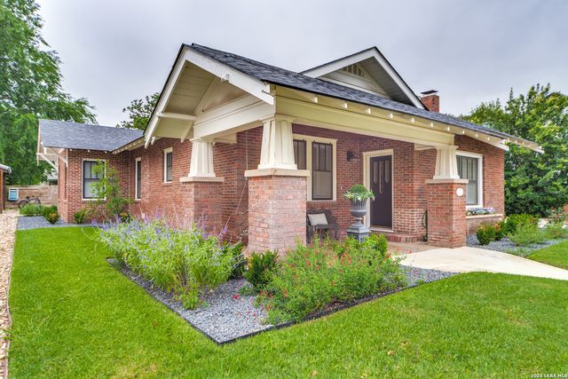 119 E EVERGREEN ST, Boerne, TX 78006