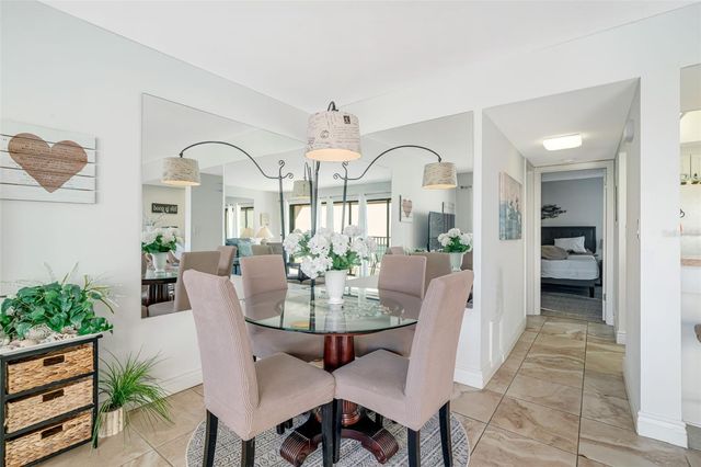 1400 COVE II PLACE 631, Sarasota, FL 34242