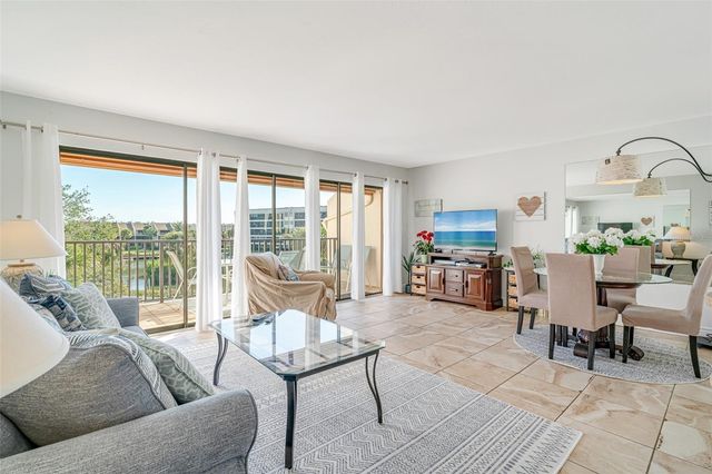 1400 COVE II PLACE 631, Sarasota, FL 34242