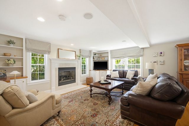 15 Lancaster Rd, Needham, MA 02492