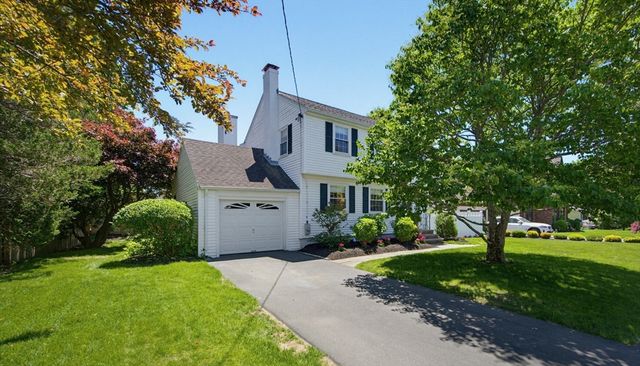 15 Lancaster Rd, Needham, MA 02492