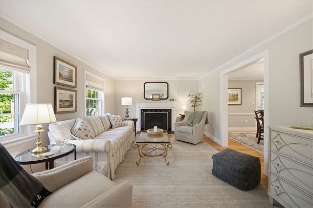 15 Lancaster Rd, Needham, MA 02492
