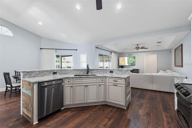 2 WELLESLEY LANE, Palm Coast, FL 32164