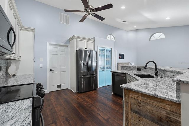 2 WELLESLEY LANE, Palm Coast, FL 32164