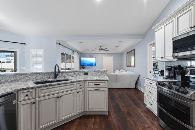 2 WELLESLEY LANE, Palm Coast, FL 32164