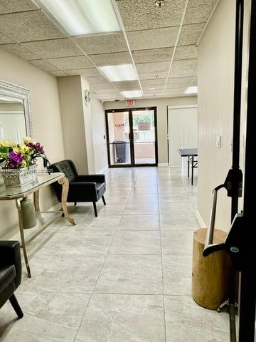 2981 N Nob Hill Rd 306, Sunrise, FL 33322